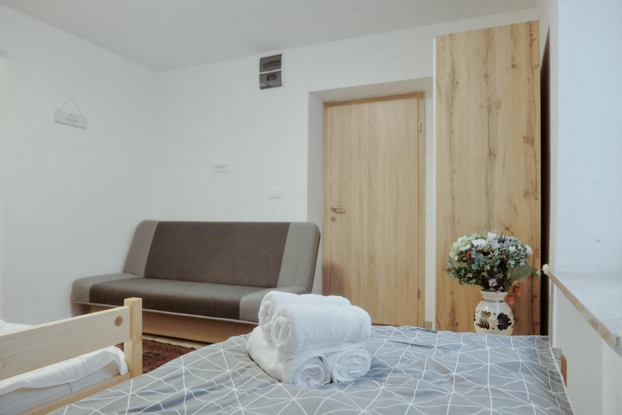 Apartments Pr' Stormanu Kanal Ngoại thất bức ảnh